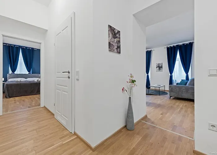 Nuell Residences 21 - 2 Bedrooms With Parking Space